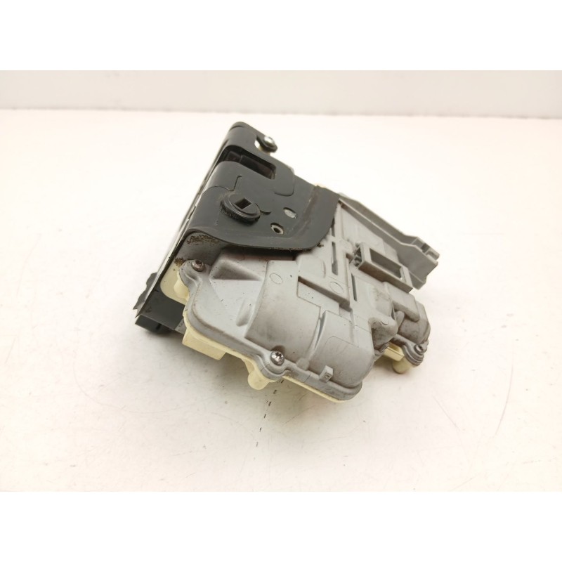 Recambio de cerradura puerta trasera derecha para volkswagen passat b6 variant (3c5) 2.0 tdi referencia OEM IAM 3C4839016A  