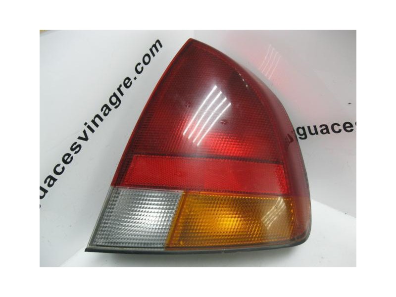 Recambio de piloto trasero dch. : mitsubishi carisma : 1.6 g - 4g92 (99,28cv) 5p [1998] para mitsubishi carisma 1.6 g - 4g92   r