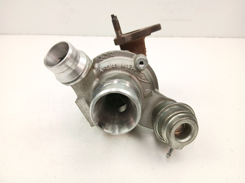 Recambio de turbo para opel astra j (p10) 1.6 cdti (68) referencia OEM IAM 55583588  