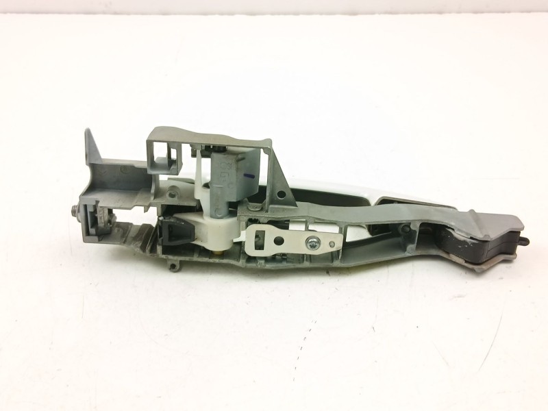 Recambio de manilla delantera izquierda para peugeot 5008 (0u_, 0e_) 2.0 hdi referencia OEM IAM 9684560080  