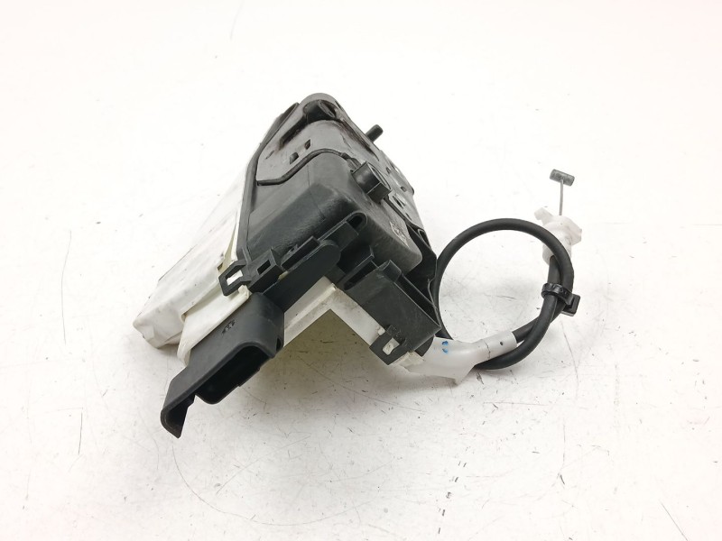 Recambio de cerradura puerta delantera derecha para peugeot 5008 (0u_, 0e_) 2.0 hdi referencia OEM IAM 9138V4  