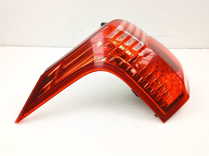 Recambio de piloto trasero izquierdo para peugeot 5008 (0u_, 0e_) 2.0 hdi referencia OEM IAM 9672666580 26120102 