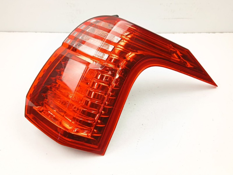 Recambio de piloto trasero derecho para peugeot 5008 (0u_, 0e_) 2.0 hdi referencia OEM IAM 9672666680 26120202 