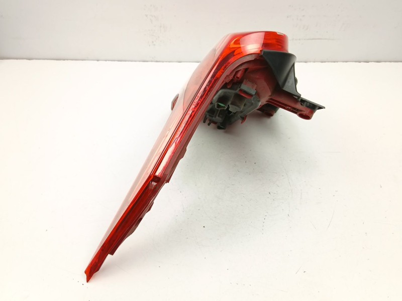 Recambio de piloto trasero derecho para peugeot 5008 (0u_, 0e_) 2.0 hdi referencia OEM IAM 9672666680 26120202 