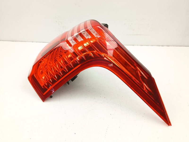 Recambio de piloto trasero derecho para peugeot 5008 (0u_, 0e_) 2.0 hdi referencia OEM IAM 9672666680 26120202 