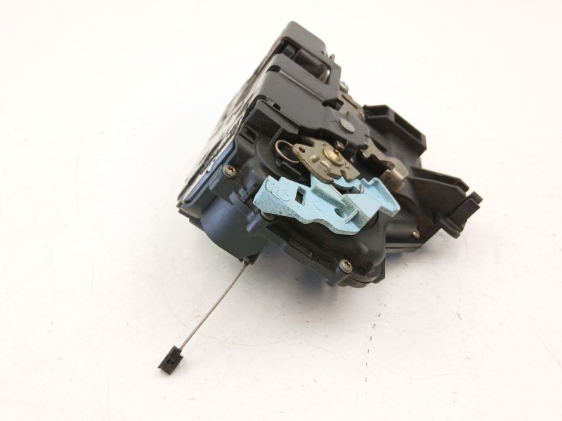 Recambio de cerradura puerta delantera derecha para skoda octavia ii combi (1z5) 1.9 tdi referencia OEM IAM 3D1837016  