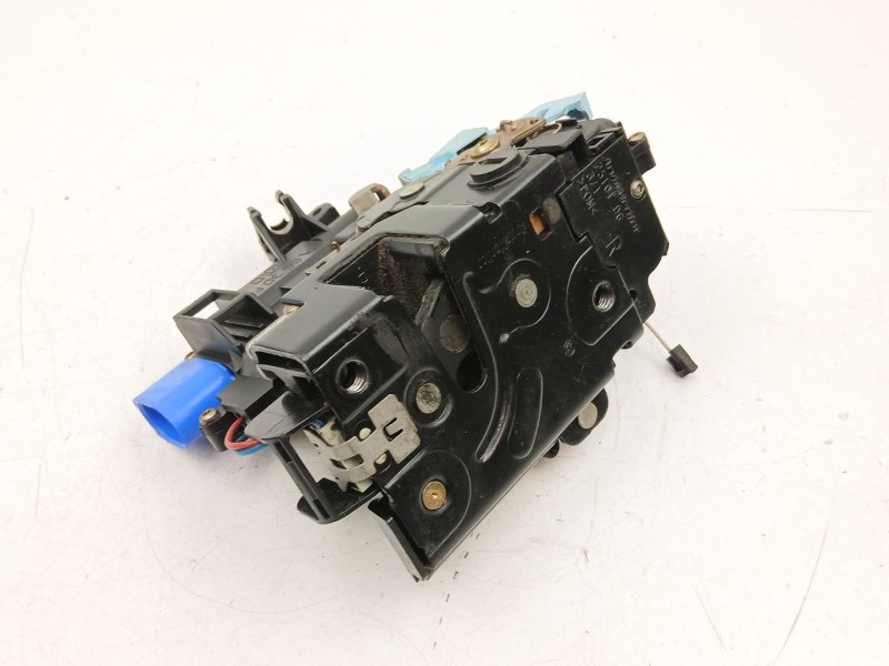 Recambio de cerradura puerta trasera derecha para skoda octavia ii combi (1z5) 1.9 tdi referencia OEM IAM 7L0839016  