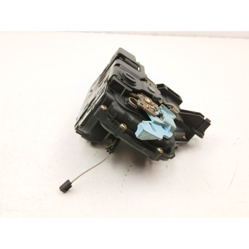 Recambio de cerradura puerta trasera derecha para skoda octavia ii combi (1z5) 1.9 tdi referencia OEM IAM 7L0839016  