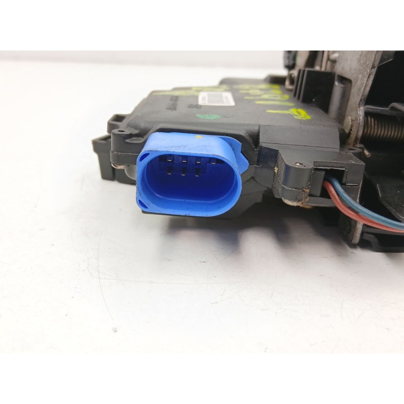 Recambio de cerradura puerta trasera izquierda para skoda octavia ii combi (1z5) 1.9 tdi referencia OEM IAM 7L0839015  