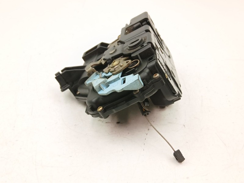 Recambio de cerradura puerta trasera izquierda para skoda octavia ii combi (1z5) 1.9 tdi referencia OEM IAM 7L0839015  