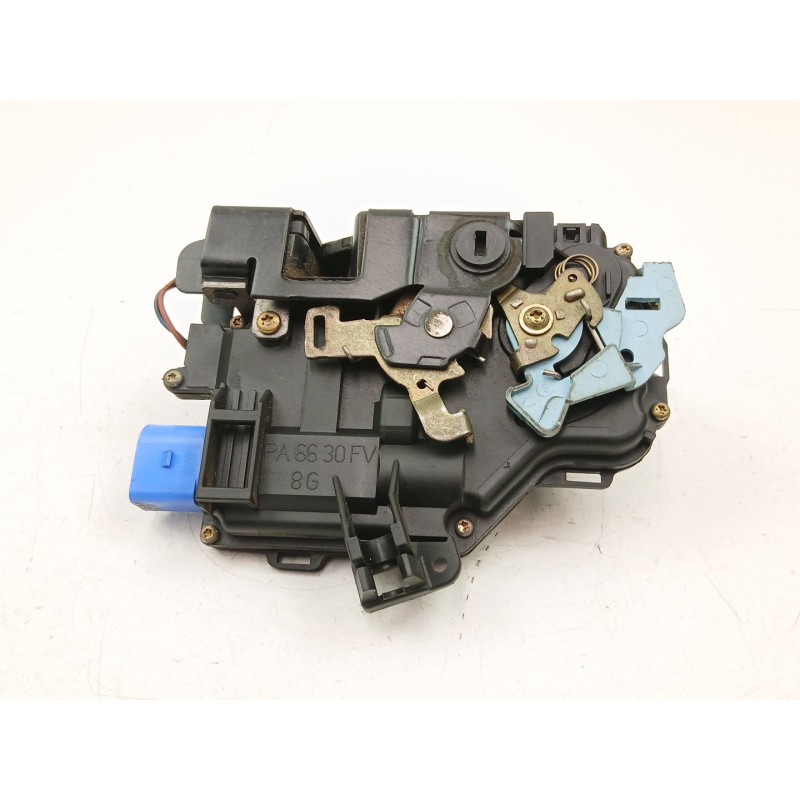 Recambio de cerradura puerta trasera izquierda para skoda octavia ii combi (1z5) 1.9 tdi referencia OEM IAM 7L0839015  