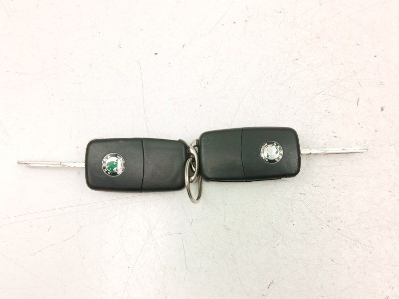 Recambio de conmutador de arranque para skoda octavia ii combi (1z5) 1.9 tdi referencia OEM IAM 1K0905851B  