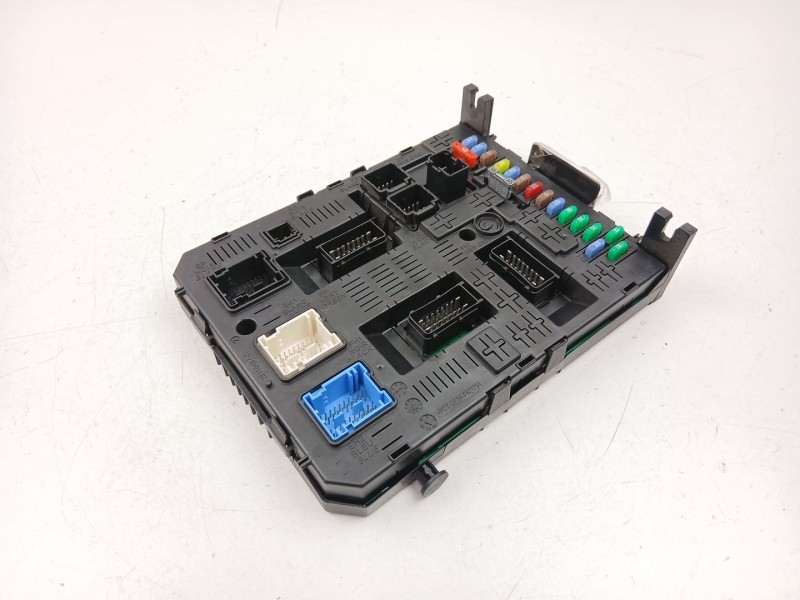 Recambio de bsi para peugeot 5008 (0u_, 0e_) 2.0 hdi referencia OEM IAM 9678477180  