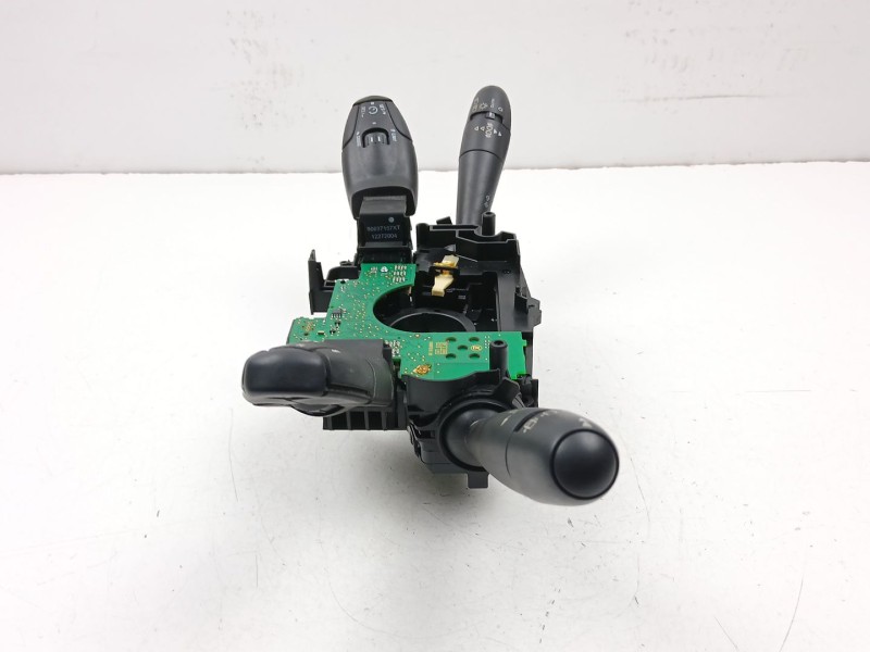 Recambio de mando luces y limpias para peugeot 5008 (0u_, 0e_) 2.0 hdi referencia OEM IAM 96773911XT  