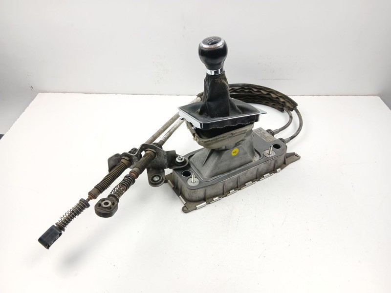 Recambio de palanca cambio manual para volkswagen passat b6 variant (3c5) 2.0 tdi referencia OEM IAM 3C0711049N  