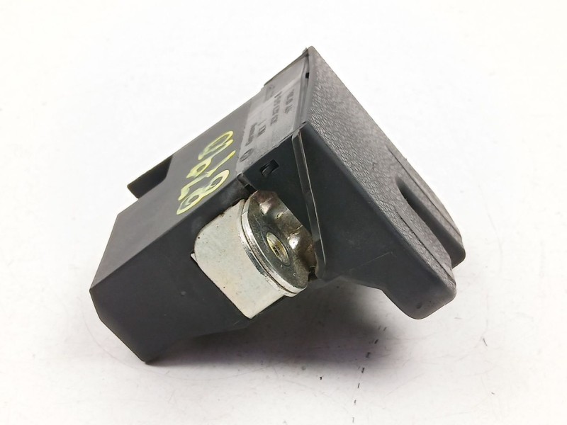 Recambio de cerradura maletero porton para volkswagen passat b6 variant (3c5) 2.0 tdi referencia OEM IAM 3C9827645A  