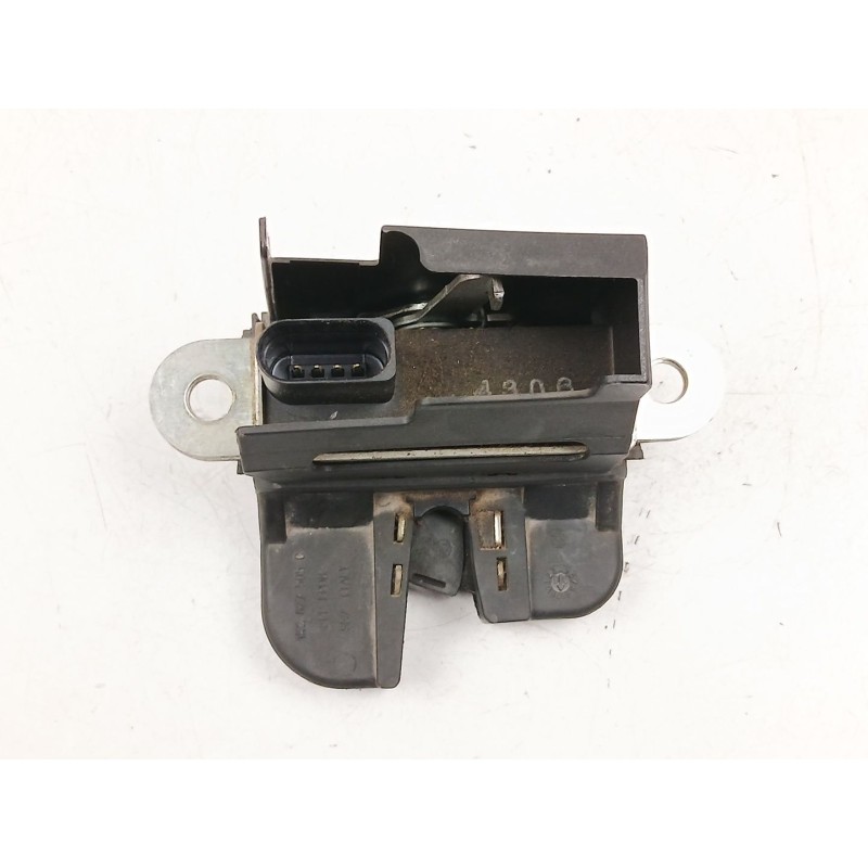 Recambio de cerradura maletero porton para volkswagen passat b6 variant (3c5) 2.0 tdi referencia OEM IAM 3C9827645A  