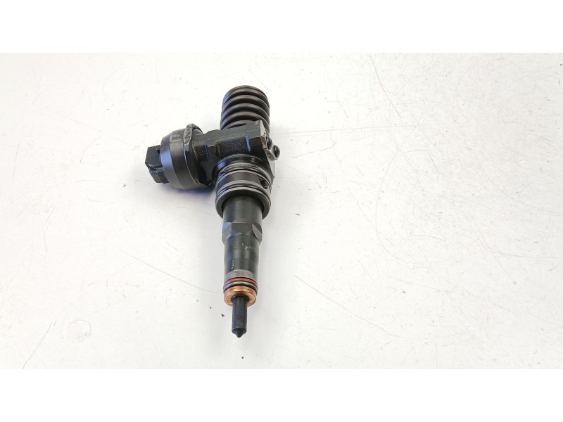 Recambio de inyectores juego para skoda octavia ii combi (1z5) 1.9 tdi referencia OEM IAM 038130073AG 0414720215 
