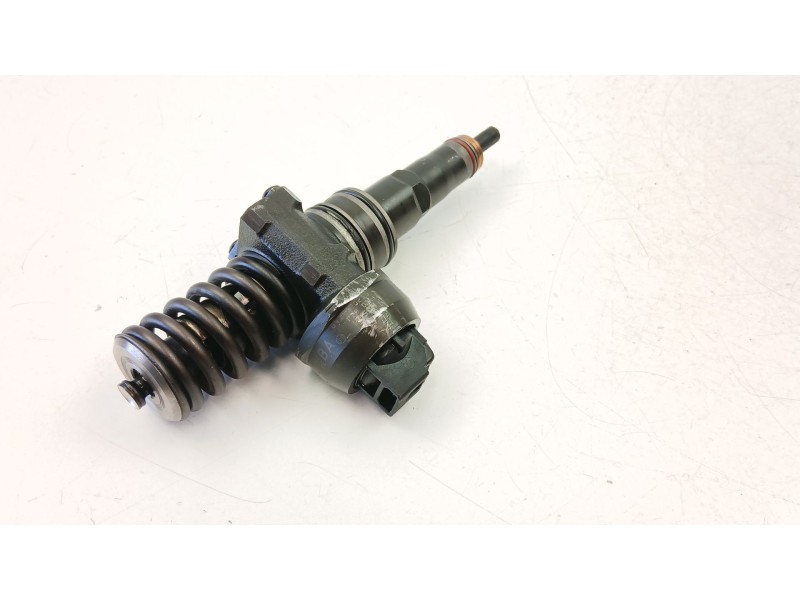 Recambio de inyectores juego para skoda octavia ii combi (1z5) 1.9 tdi referencia OEM IAM 038130073AG 0414720215 