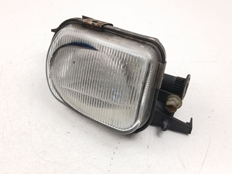 Recambio de antiniebla izquierdo para mercedes-benz clase c (w203) c 220 cdi (203.006) referencia OEM IAM A2158200556  