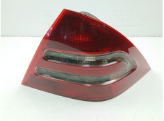 Recambio de piloto trasero derecho para mercedes-benz clase c (w203) c 220 cdi (203.006) referencia OEM IAM A2038200264  