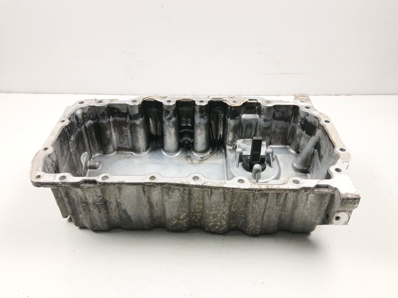 Recambio de carter aceite para volkswagen passat b6 variant (3c5) 2.0 tdi referencia OEM IAM 03G103603  