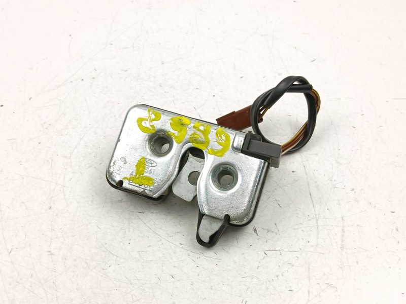 Recambio de cerradura maletero porton para ford fiesta 1.4 tdci referencia OEM IAM 2S61A43102BG  