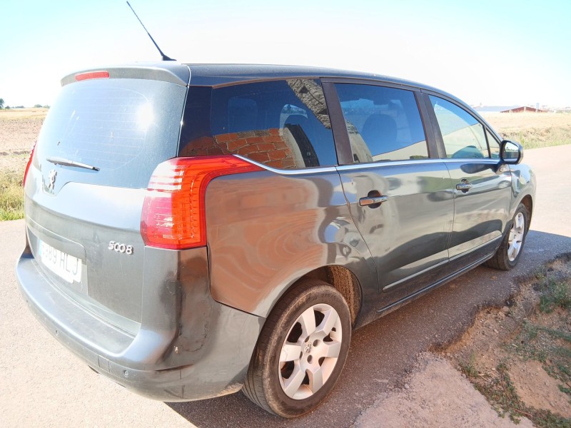 Recambio de carroceria para peugeot 5008 (0u_, 0e_) 1.6 hdi referencia OEM IAM   