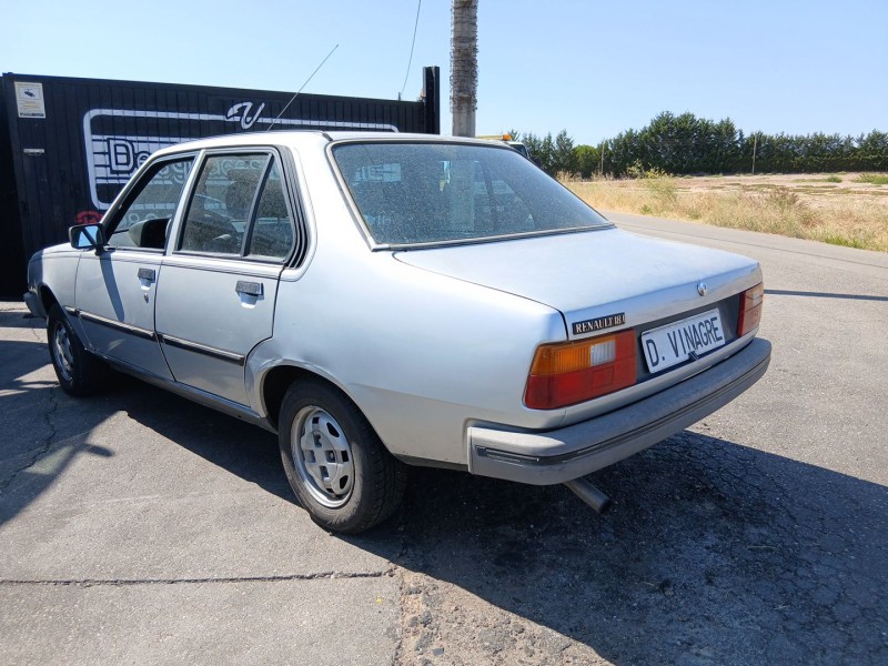 Recambio de carroceria para renault 18 (134_) 1.6 (1341) referencia OEM IAM    Recambio de carroceria para renault 18 (134_) 1.6 (1341) referencia OEM IAM