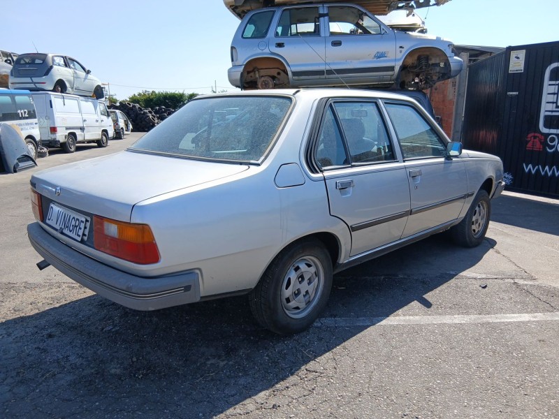 Recambio de carroceria para renault 18 (134_) 1.6 (1341) referencia OEM IAM    Recambio de carroceria para renault 18 (134_) 1.6 (1341) referencia OEM IAM