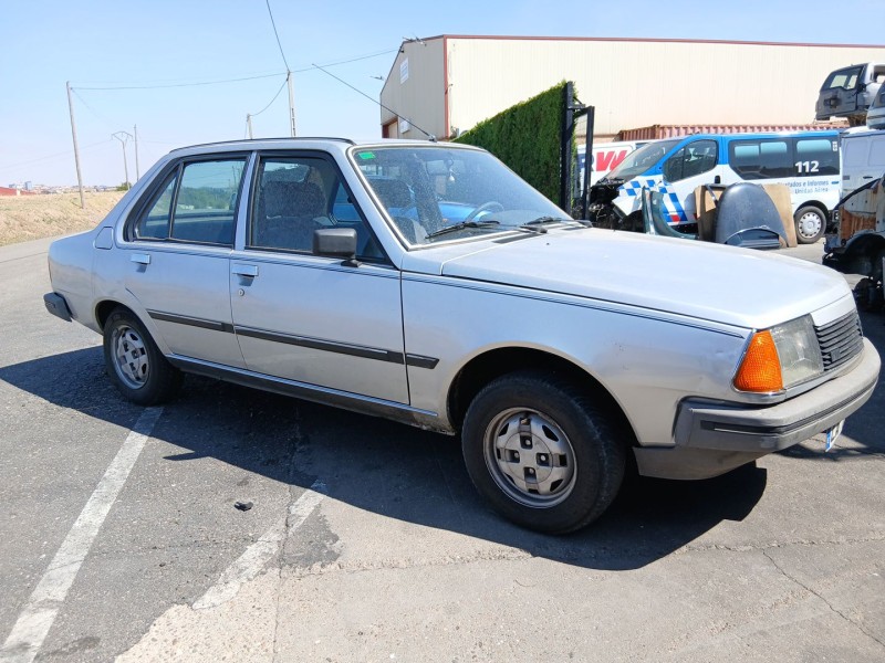 Recambio de carroceria para renault 18 (134_) 1.6 (1341) referencia OEM IAM    Recambio de carroceria para renault 18 (134_) 1.6 (1341) referencia OEM IAM