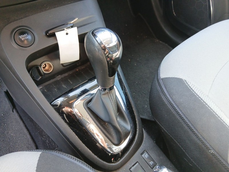 Recambio de carroceria para renault captur i (j5_, h5_) 1.2 tce 120 referencia OEM IAM   