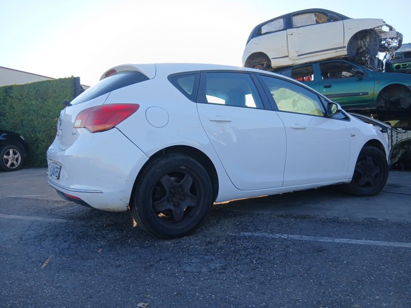 Recambio de carroceria para opel astra j (p10) 1.6 cdti (68) referencia OEM IAM   