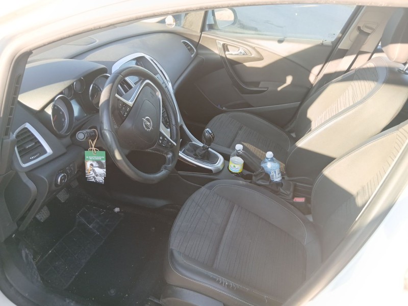 Recambio de carroceria para opel astra j (p10) 1.6 cdti (68) referencia OEM IAM   