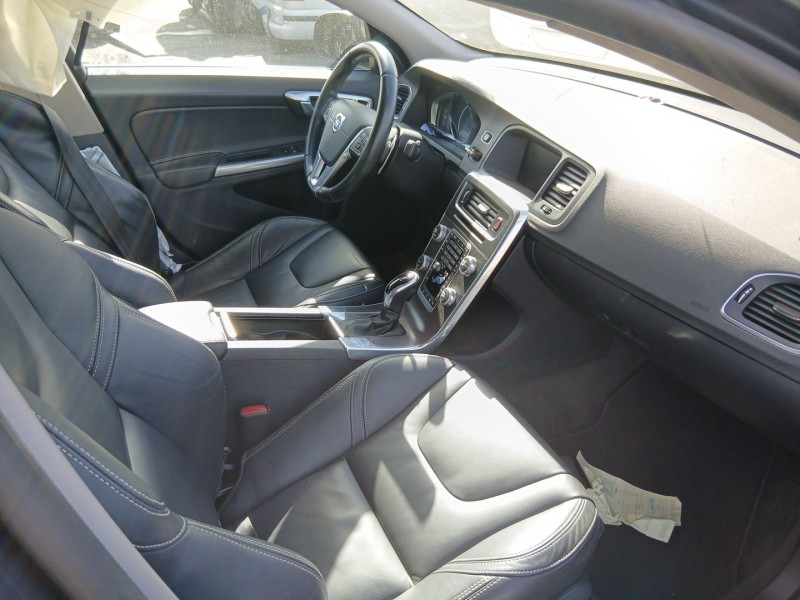 Recambio de carroceria para volvo s60 ii (134) d4 referencia OEM IAM   