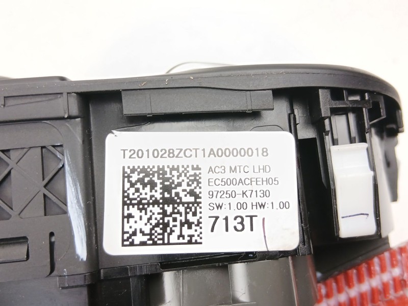 Recambio de mandos calefaccion aire para hyundai i10 iii (ac3, ai3) 1.0 mpi referencia OEM IAM 97250K7130  