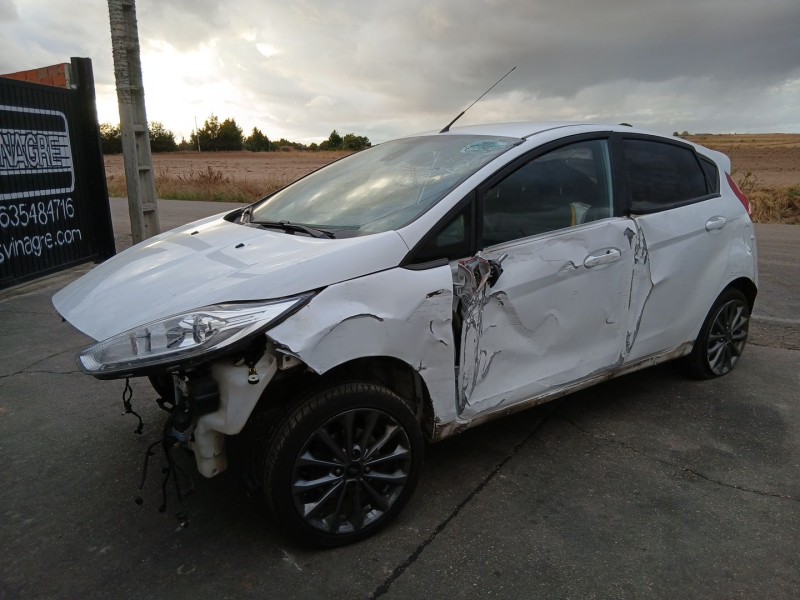 ford fiesta vi (cb1, ccn) del año 2015