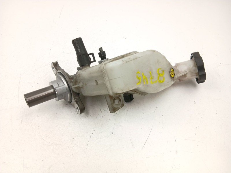 Recambio de bomba de freno para kia carens iv 1.7 crdi referencia OEM IAM 58510A4800  