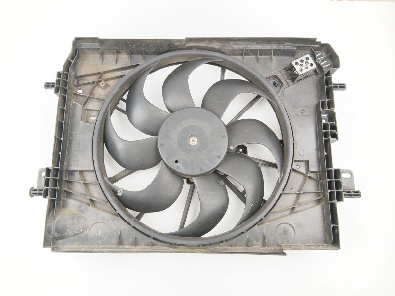 Recambio de electroventilador para renault captur i (j5_, h5_) 1.2 tce 120 referencia OEM IAM 214818009R  