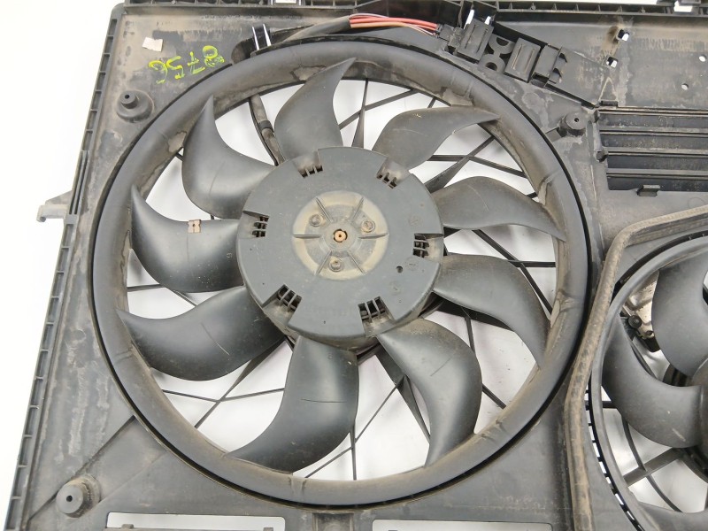 Recambio de electroventilador para audi q7 (4lb) 3.0 tdi quattro referencia OEM IAM 7L0121203G 0130706809 