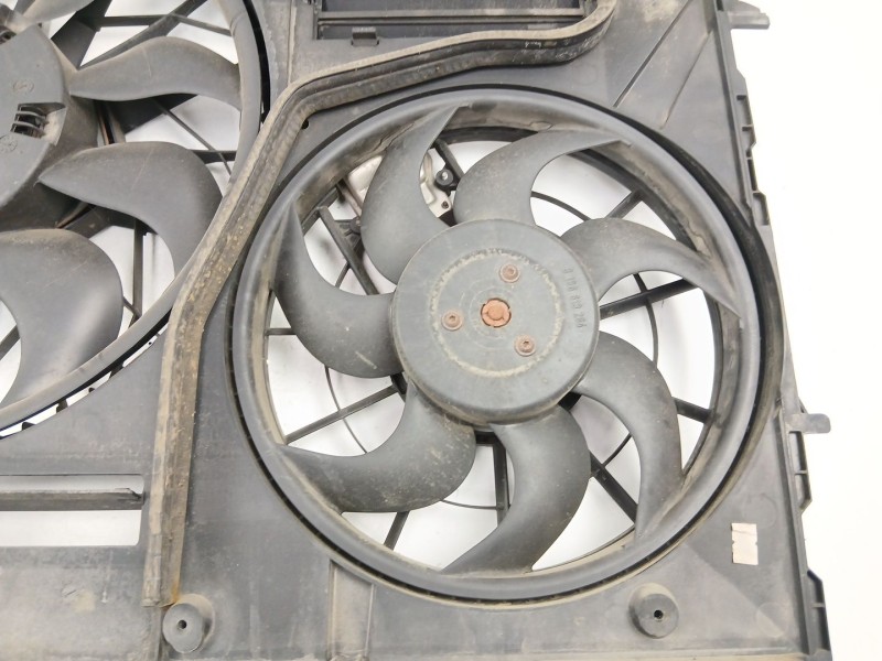 Recambio de electroventilador para audi q7 (4lb) 3.0 tdi quattro referencia OEM IAM 7L0121203G 0130706809 