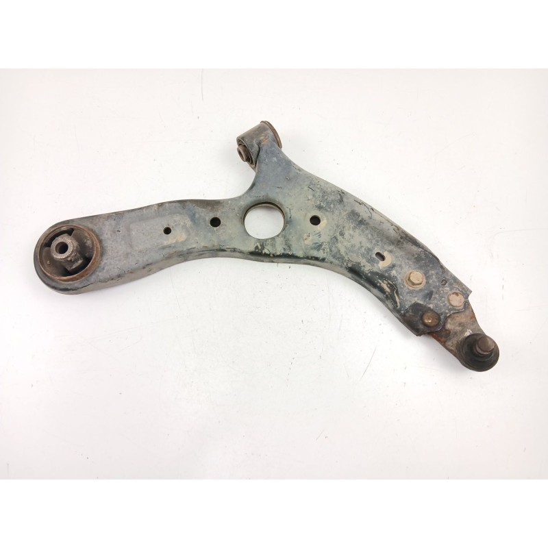 Recambio de brazo suspension inferior delantero derecho para kia carens iv 1.7 crdi referencia OEM IAM 54501A4000  