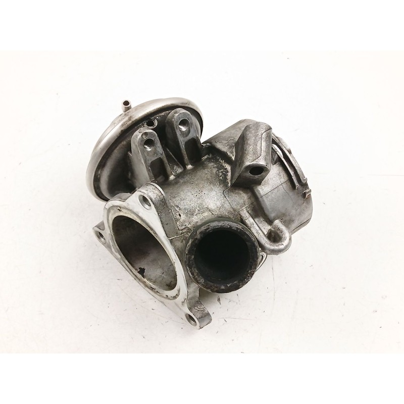 Recambio de valvula egr para mercedes-benz clase c (w203) c 220 cdi (203.006) referencia OEM IAM A6110900754  