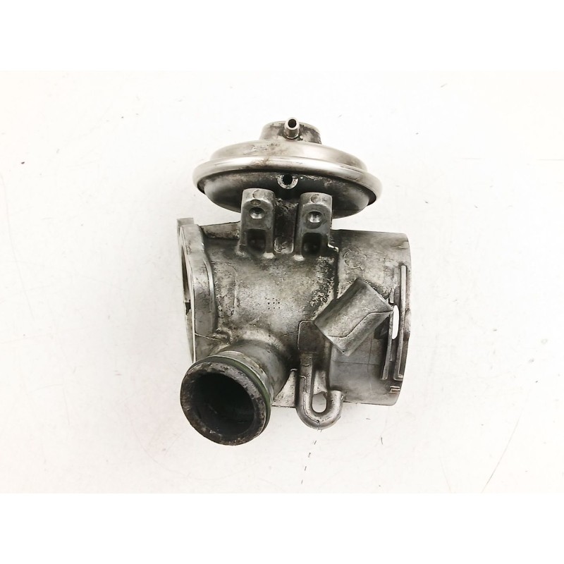 Recambio de valvula egr para mercedes-benz clase c (w203) c 220 cdi (203.006) referencia OEM IAM A6110900754  