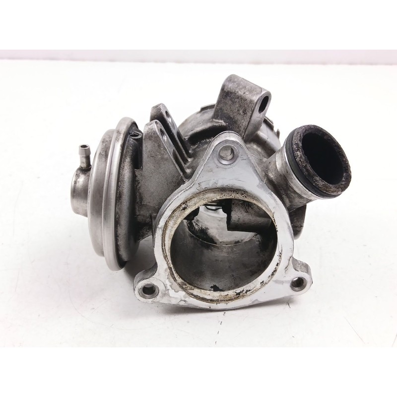 Recambio de valvula egr para mercedes-benz clase c (w203) c 220 cdi (203.006) referencia OEM IAM A6110900754  
