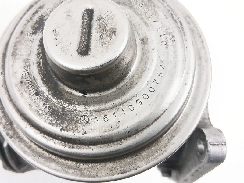 Recambio de valvula egr para mercedes-benz clase c (w203) c 220 cdi (203.006) referencia OEM IAM A6110900754  