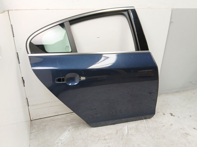 Recambio de puerta trasera derecha para volvo s60 ii (134) d4 referencia OEM IAM 31424615  