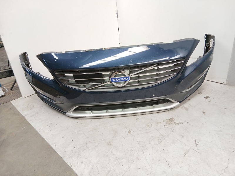 Recambio de paragolpes delantero para volvo s60 ii (134) d4 referencia OEM IAM 39834053  