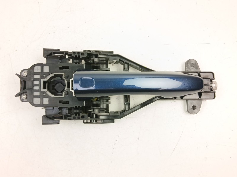 Recambio de manilla delantera izquierda para volvo s60 ii (134) d4 referencia OEM IAM 31440082  31440083