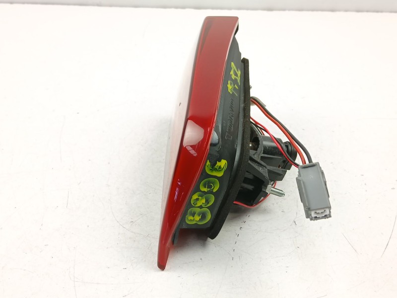 Recambio de piloto porton izquierdo para volvo s60 ii (134) d4 referencia OEM IAM 30796271  